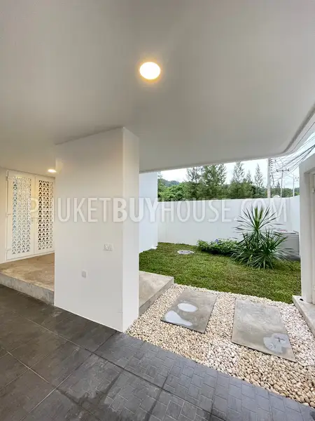 KTH22270: Enjoy Beautiful Mountain Views in This 4 Bedroom Villa for Sale in Kathu. Fotoğraf #10