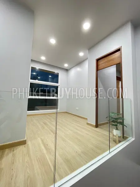 KTH22270: Enjoy Beautiful Mountain Views in This 4 Bedroom Villa for Sale in Kathu. Fotoğraf #31