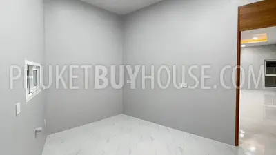 KTH22270: Enjoy Beautiful Mountain Views in This 4 Bedroom Villa for Sale in Kathu. Photo #40