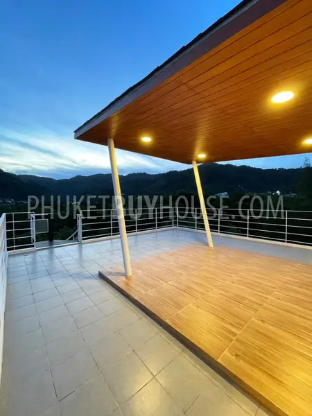 KTH22270: Enjoy Beautiful Mountain Views in This 4 Bedroom Villa for Sale in Kathu. Fotoğraf #25