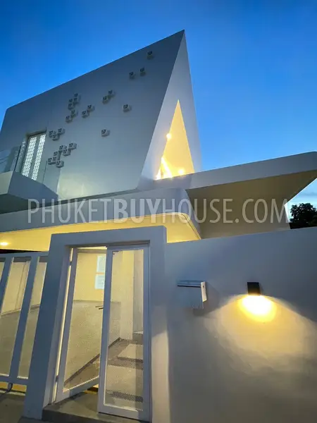 KTH22270: Enjoy Beautiful Mountain Views in This 4 Bedroom Villa for Sale in Kathu. Fotoğraf #7