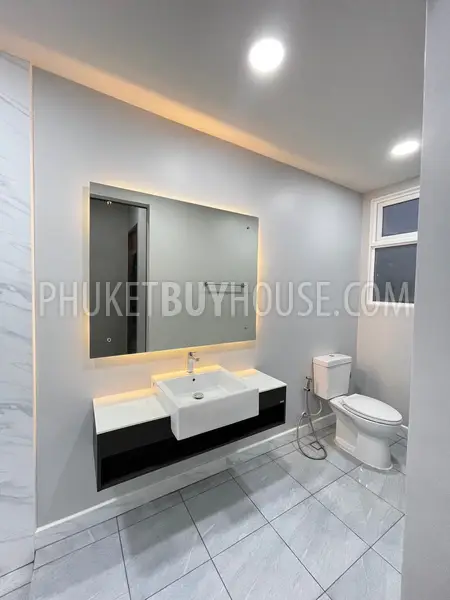 KTH22270: Enjoy Beautiful Mountain Views in This 4 Bedroom Villa for Sale in Kathu. Fotoğraf #50