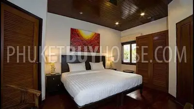 SUR6932: Lakeside villa in Surin. Photo #7
