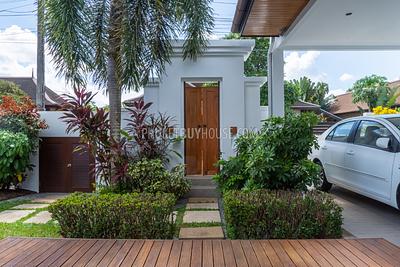 BAN6902: Asian Style 4 Bedroom Pool Villa in Laguna/Layan. Photo #13