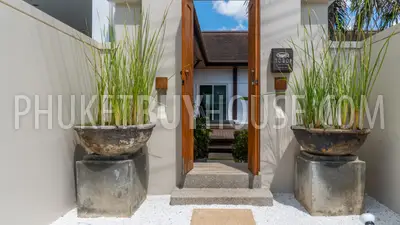 BAN6902: Asian Style 4 Bedroom Pool Villa in Laguna/Layan. Photo #19