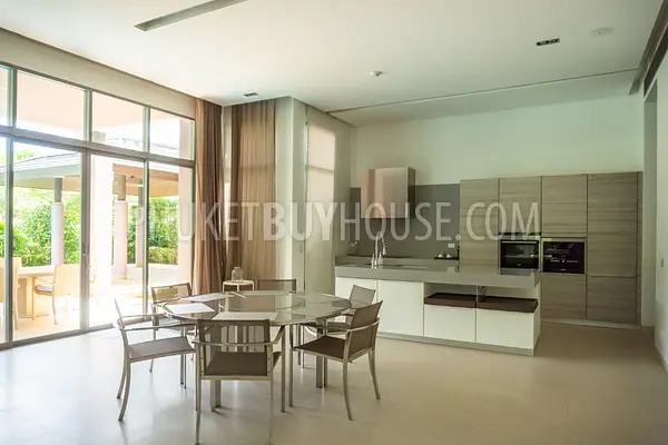 LAG6873: Luxury Villa for Sale in Laguna. Fotoğraf #30