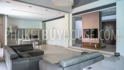 LAG6873: Luxury Villa for Sale in Laguna. Photo #27