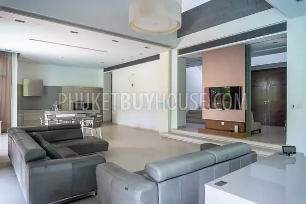 LAG6873: Luxury Villa for Sale in Laguna. Fotoğraf #27