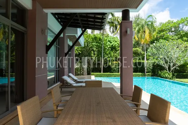 LAG6873: Luxury Villa for Sale in Laguna. Fotoğraf #24