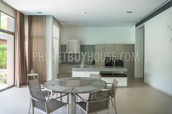 LAG6873: Luxury Villa for Sale in Laguna. Fotoğraf #31