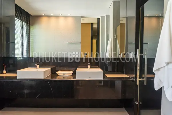 LAG6873: Luxury Villa for Sale in Laguna. Fotoğraf #110