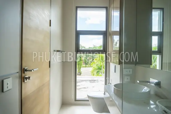 LAG6873: Luxury Villa for Sale in Laguna. Fotoğraf #61