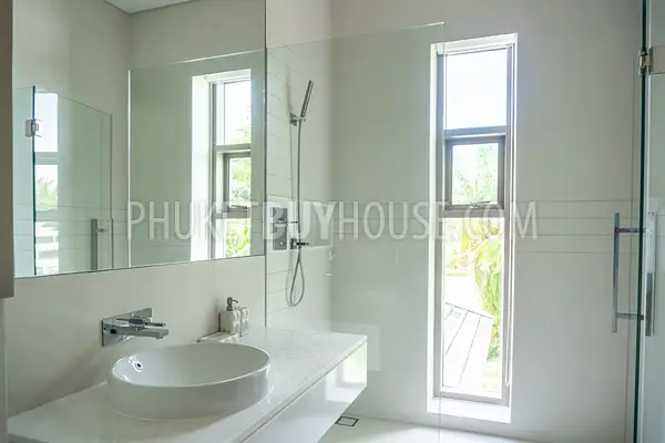 LAG6873: Luxury Villa for Sale in Laguna. Fotoğraf #71