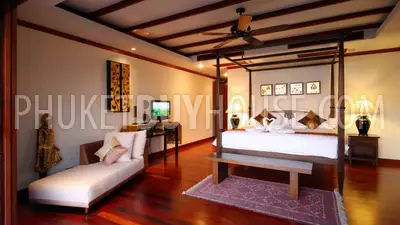 PAT6907: Villa with Luxurious Sea View in Patong. Photo #14