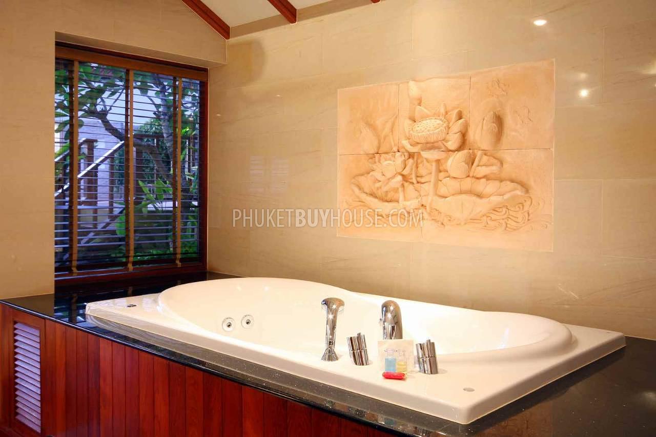 PAT6907: Villa with Luxurious Sea View in Patong. Photo #19