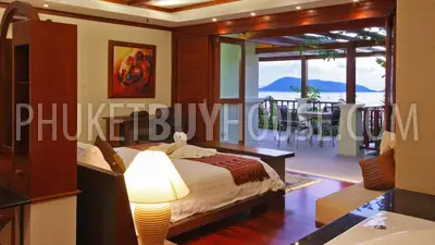 PAT6907: Villa with Luxurious Sea View in Patong. Photo #20