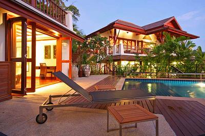 PAT6907: Villa with Luxurious Sea View in Patong. Photo #24