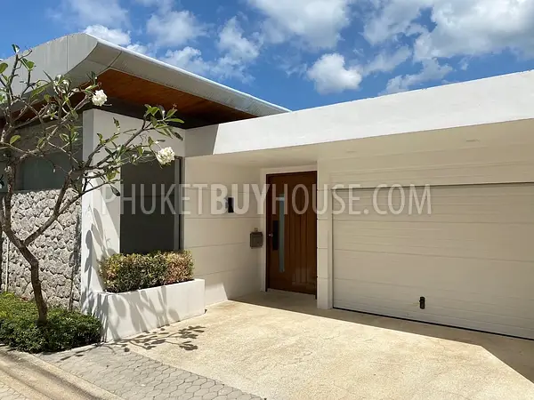 PAT6912: Townhouse with Sea View in Patong. Photo #5