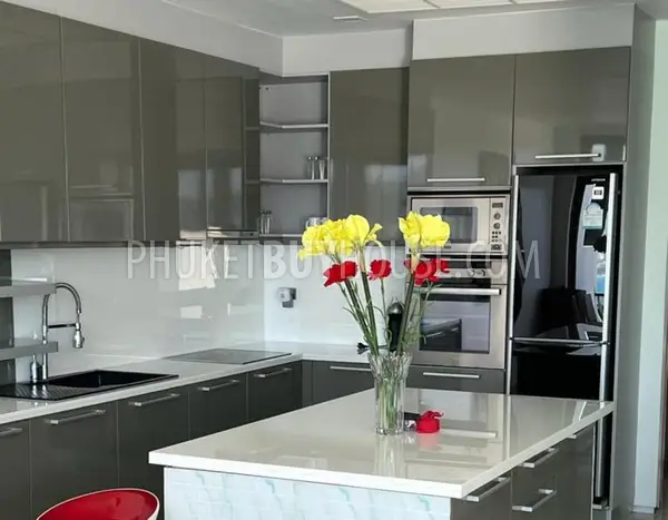 PAT6912: Townhouse with Sea View in Patong. Photo #15