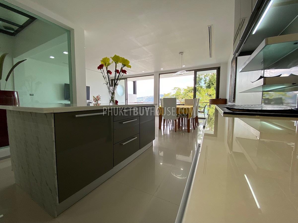 PAT6912: Townhouse with Sea View in Patong. Photo #17