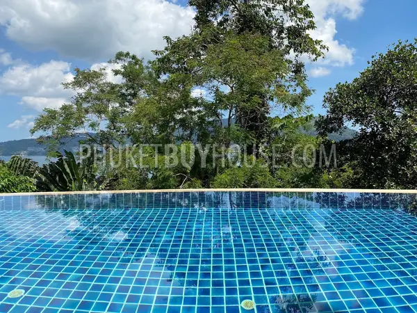 PAT6912: Townhouse with Sea View in Patong. Photo #18